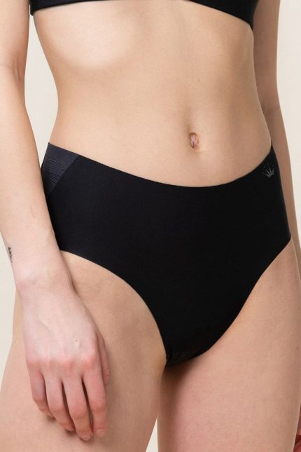 Slip model 230306 Triumph