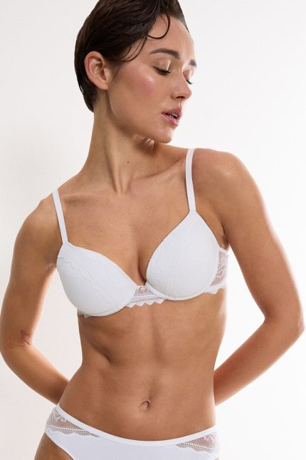 Verstevigde beha model 229140 Triumph