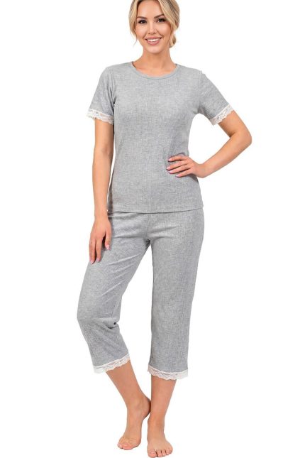 pyjama model 229395 Donna